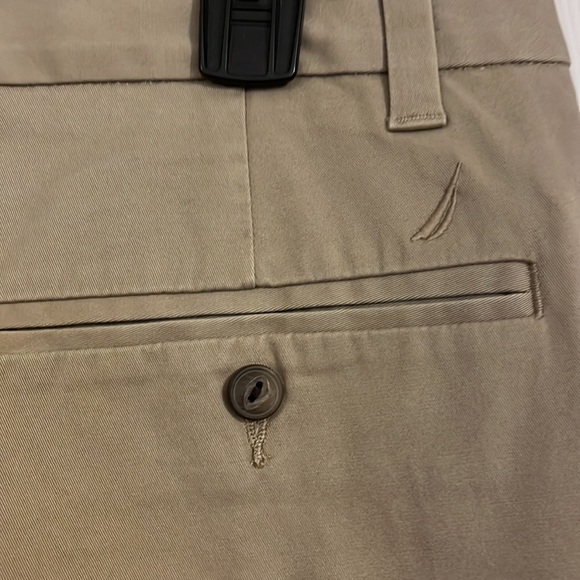 Men’s Nautica 34W shorts - Picture 3 of 5